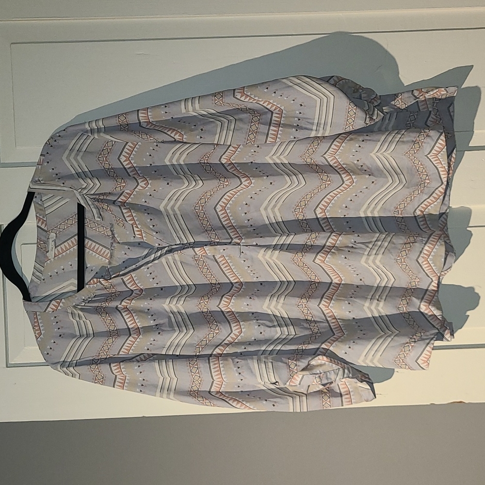Maurices (Size 3) Graphic Print Blouse